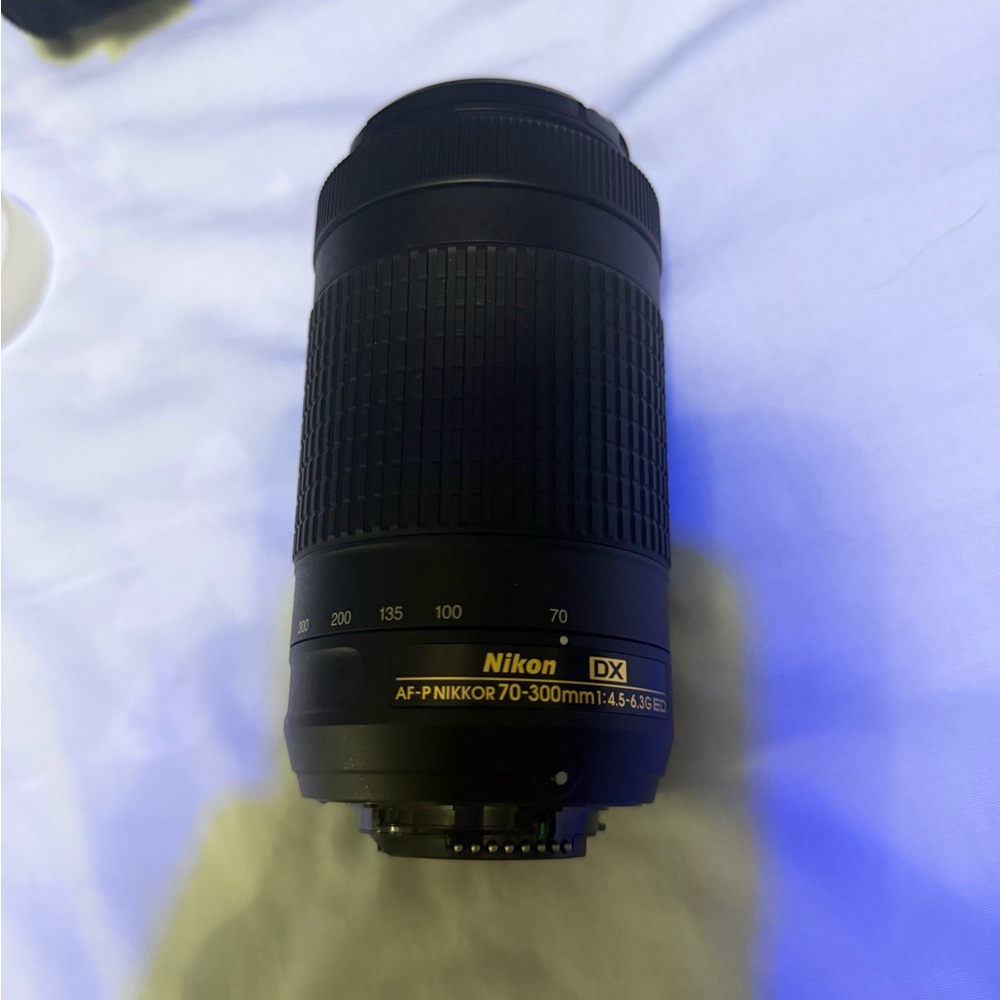 Nikon Black AF-P NIKKOR 70-300mm Lens
